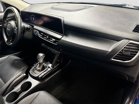 Used 2024 Kia Seltos EX image 30