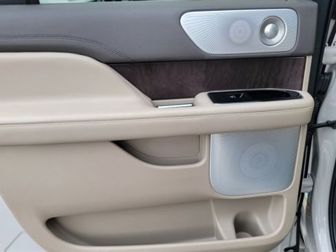 Used 2024 Lincoln Navigator L Reserve AWD/4WD image 69