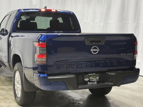 Certified 2022 Nissan Frontier SV w/ Technology Package image 4