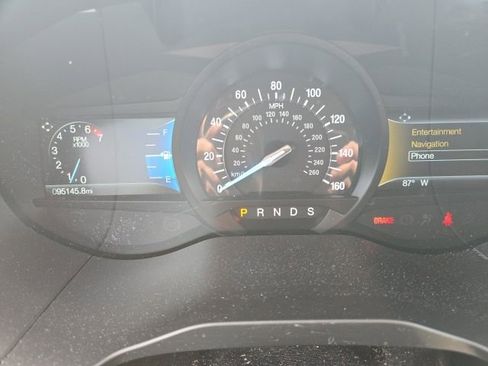 Used 2019 Ford Edge Titanium w/ Equipment Group 301A AWD/4WD image 7