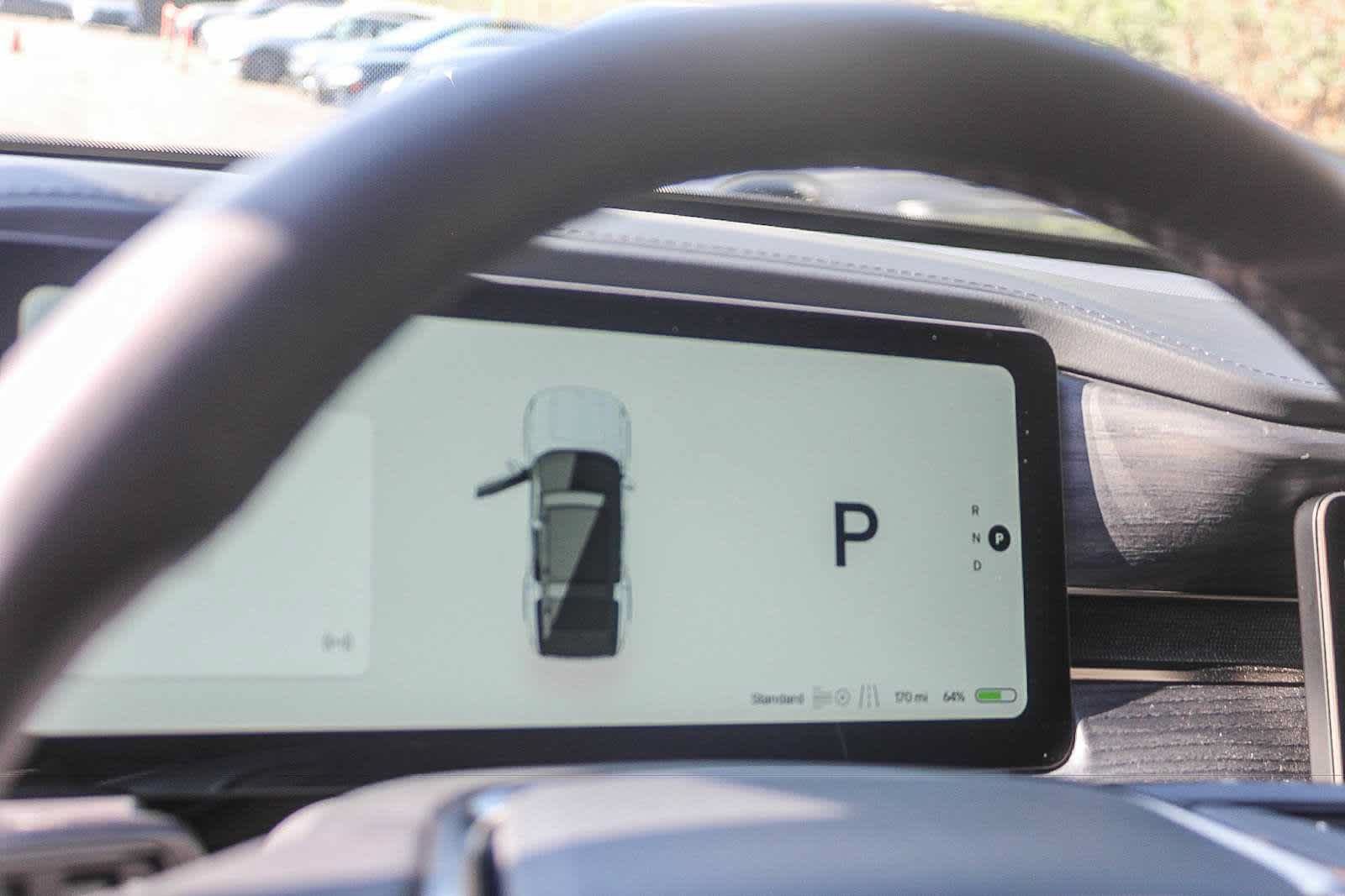 Used 2025 Rivian R1S Adventure Dual AWD/4WD image 22