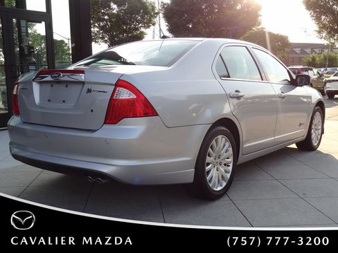 Used 2010 Ford Fusion Hybrid FWD image 4