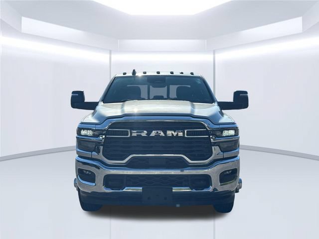 Used 2026 RAM 3500 Tradesman AWD/4WD image 16