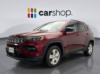 Used 2022 Jeep Compass Latitude image 1