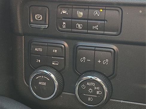 Used 2025 Chevrolet Tahoe RST w/ Comfort Package image 25