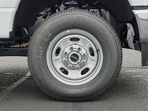 New 2026 Ford F250 XL w/ FX4 Off-Road Package image 9