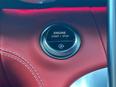 Used 2024 Mercedes-Benz SL 55 AMG 4MATIC image 25