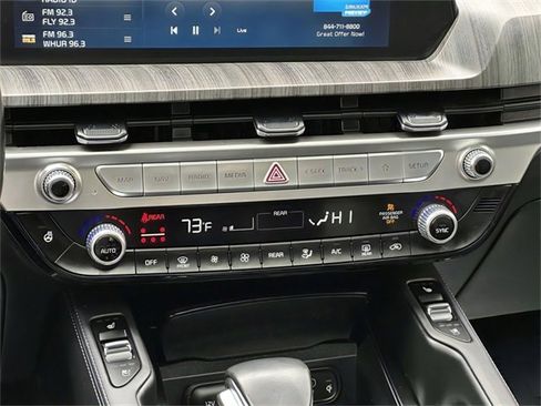 Used 2023 Kia Telluride EX w/ EX Captain's Chair Package image 13