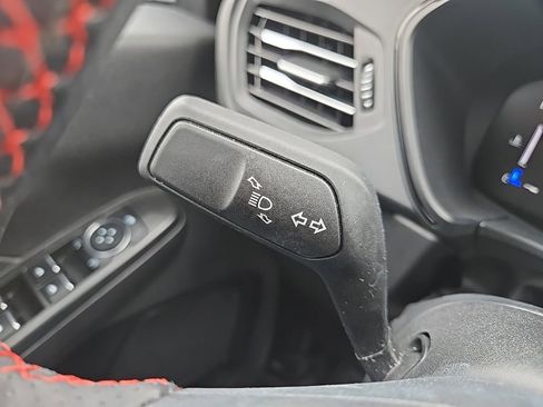 Used 2025 Ford Escape ST-Line image 40