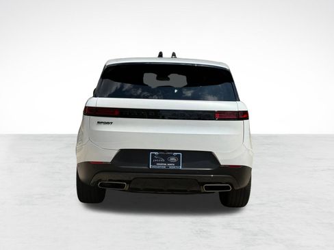 Used 2024 Land Rover Range Rover Sport SE AWD/4WD image 9