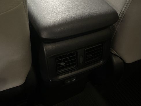 Used 2024 Toyota RAV4 XLE image 29