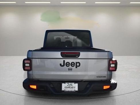 Used 2020 Jeep Gladiator Sport w/ Quick Order Package 24S AWD/4WD image 5
