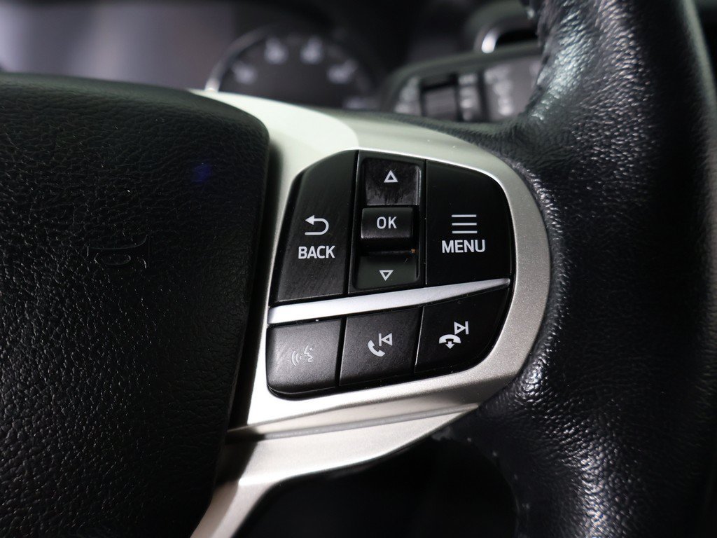 Used 2021 Ford Explorer XLT w/ Equipment Group 202A AWD/4WD image 47