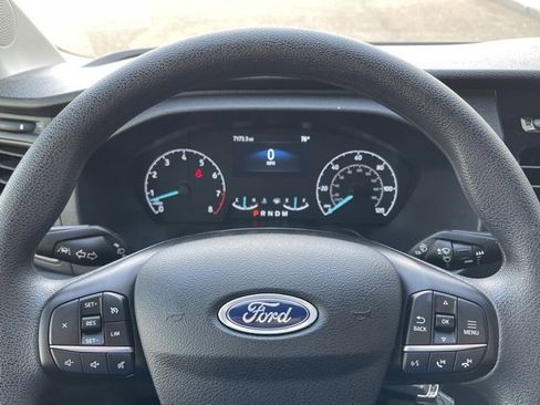 Used 2023 Ford Transit 350 XLT image 8