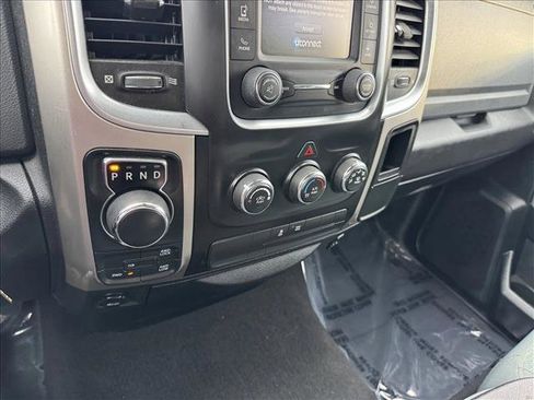 Used 2018 RAM 1500 Classic SLT image 15