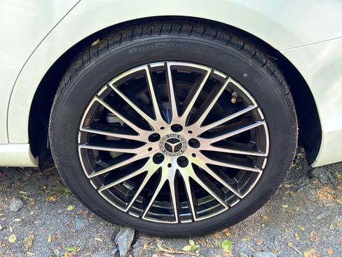 Used 2023 Mercedes-Benz C 300 4MATIC Sedan image 6