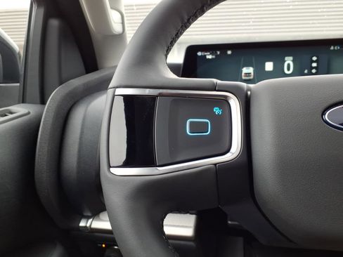 New 2026 Ford Expedition Active image 15