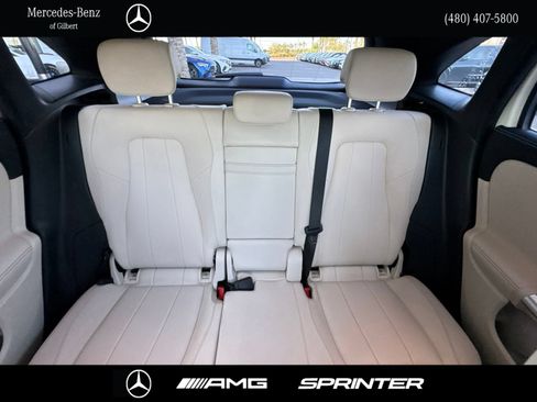 Used 2022 Mercedes-Benz GLA 250 4MATIC w/ Premium Package Lite image 19
