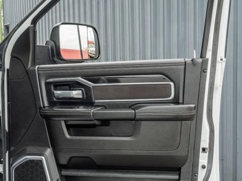 Used 2022 RAM 2500 Laramie w/ Night Edition AWD/4WD image 42