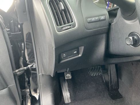 Used 2019 INFINITI Q60 3.0t Luxe w/ Essential Package image 11