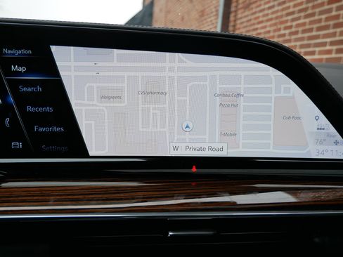 Certified 2023 Cadillac Escalade Premium Luxury image 17