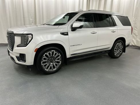 Used 2023 GMC Yukon Denali Ultimate AWD/4WD image 2
