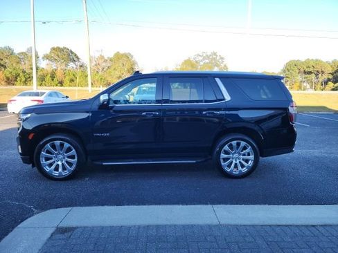 Used 2021 Chevrolet Tahoe Premier w/ Premium Package image 2