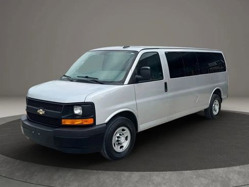 Used 2017 Chevrolet Express 3500 LS image 1