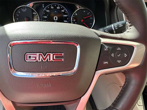 Used 2018 GMC Acadia Denali w/ Technology Package image 27