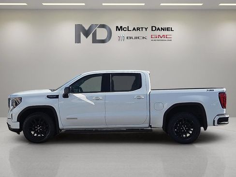 Used 2024 GMC Sierra 1500 Elevation AWD/4WD image 2