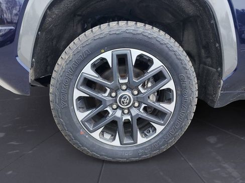 Used 2023 Toyota Tundra Limited AWD/4WD image 15