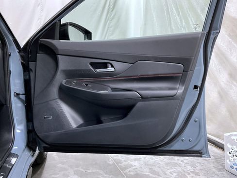 New 2026 Nissan Sentra SR FWD image 17