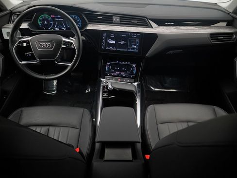 Used 2023 Audi e-tron Premium image 8