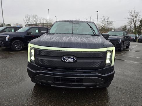 New 2025 Ford F150 Lightning Flash image 2
