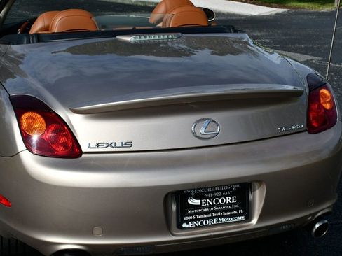 Used 2005 Lexus SC 430 Convertible image 10