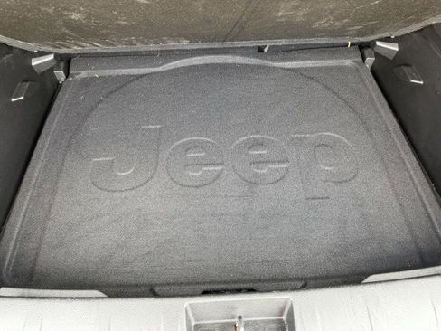 Used 2016 Jeep Renegade Limited image 8