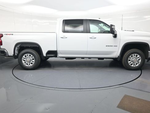 New 2026 Chevrolet Silverado 2500 LT AWD/4WD image 2