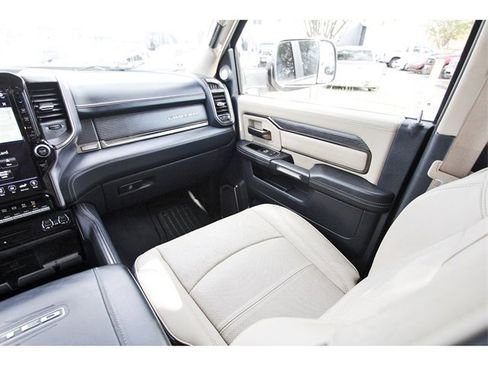 Used 2019 RAM 2500 Limited image 9