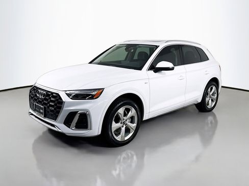 Certified 2022 Audi Q5 2.0T Premium Plus image 1