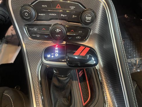 Used 2018 Dodge Challenger SRT Hellcat image 11