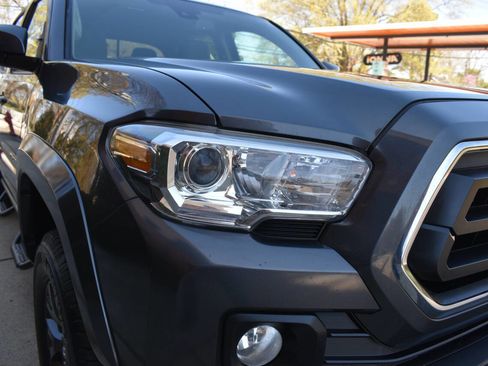 Used 2020 Toyota Tacoma SR5 image 38