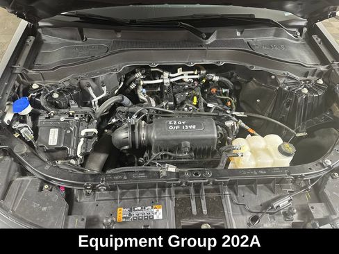 Used 2023 Ford Explorer XLT w/ Equipment Group 202A AWD/4WD image 5