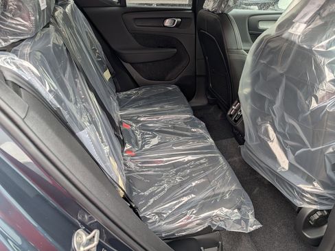 New 2026 Volvo XC40 B5 Core w/ Protection Package Premier image 25