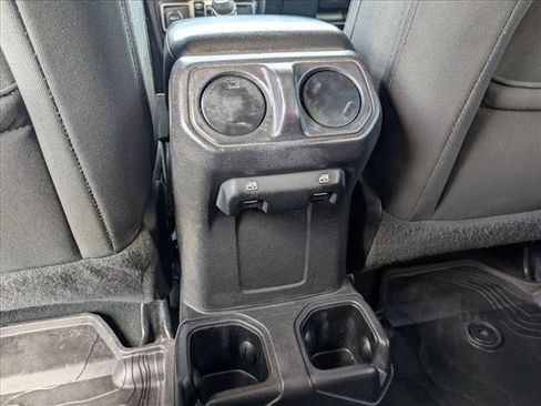 Used 2022 Jeep Wrangler Unlimited Sport AWD/4WD image 16