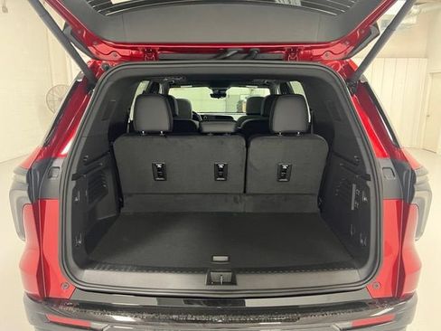 New 2026 Chevrolet Traverse High Country AWD/4WD image 18