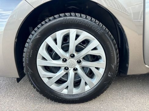 Used 2017 Toyota Corolla LE image 26