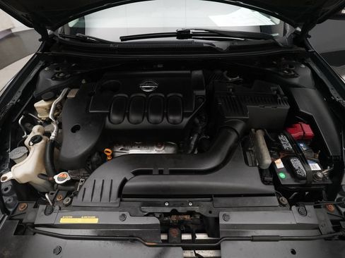 Used 2010 Nissan Altima 2.5 SL w/ SL Pkg FWD image 3