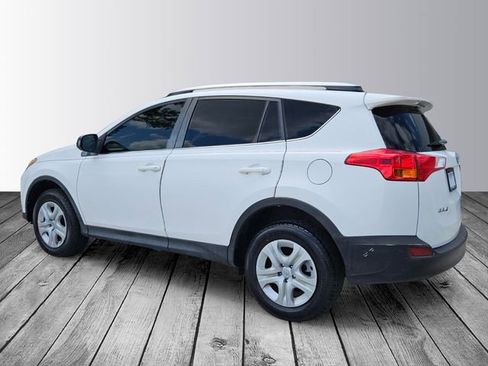 Used 2015 Toyota RAV4 LE FWD image 3