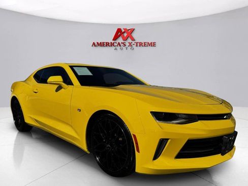 Used 2016 Chevrolet Camaro LT w/ RS Package image 7