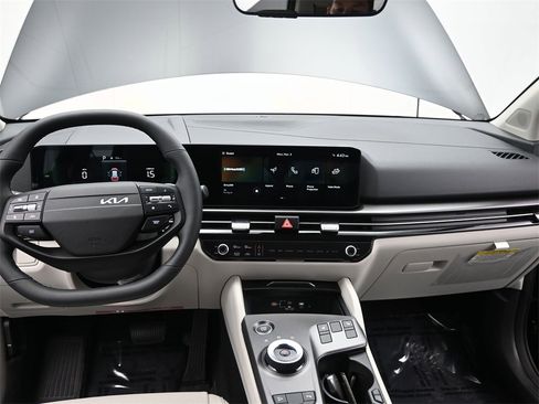 New 2026 Kia Sportage AWD Hybrid image 33